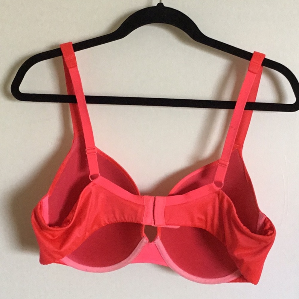 Victoria's Secret Coral T-Shirt Bra Intimates - Picture 3 of 4